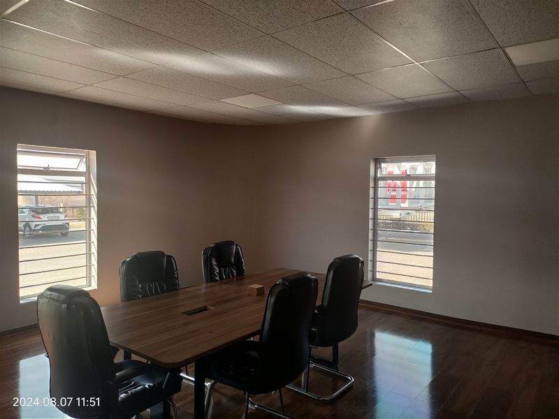 2306m2 warehouse FOR SALE at 24 856 550.00 plus vat - Photo 6