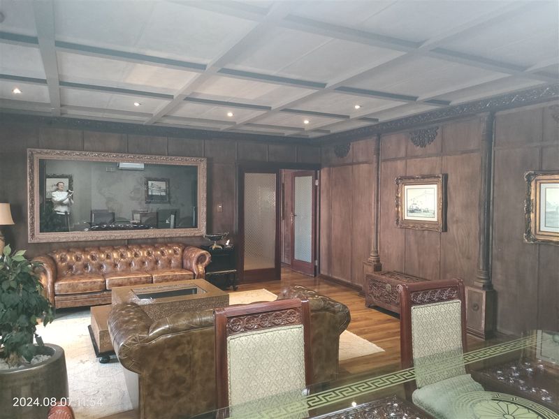 2306m2  Warehouse  - TO LEASE - Photo 10