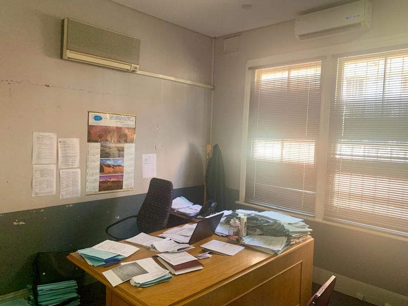 10sqm office for sale in Pmb CBD at R2 100 000. No Vat - Photo 9