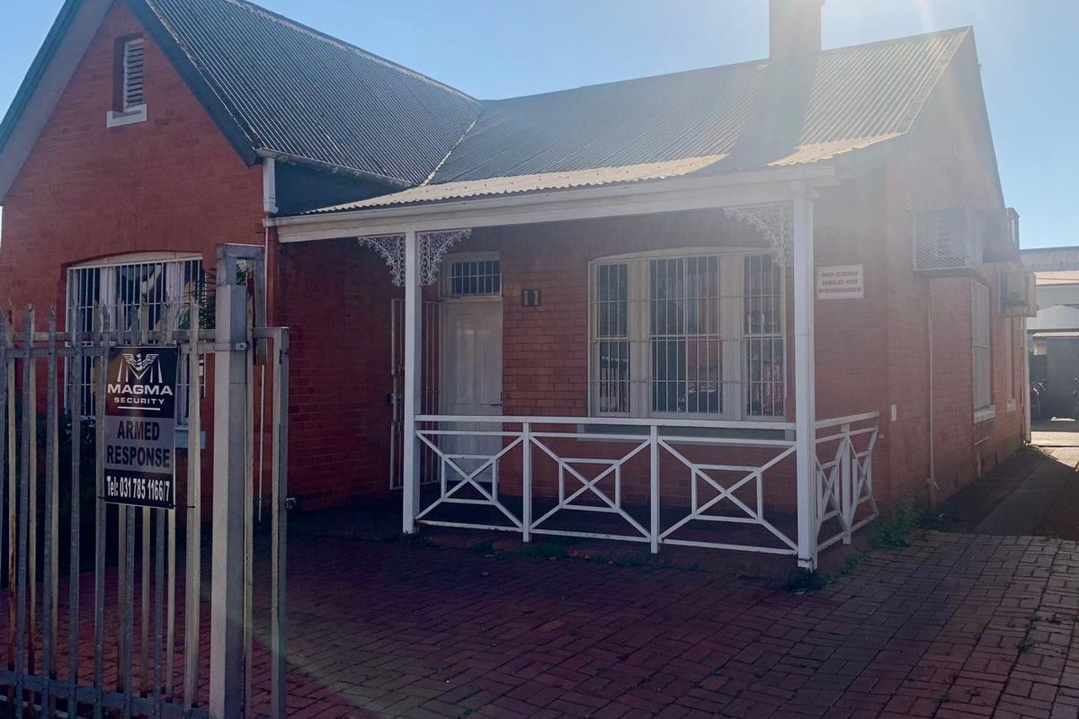 10sqm office for sale in Pmb CBD at R2 100 000. No Vat - Photo 2