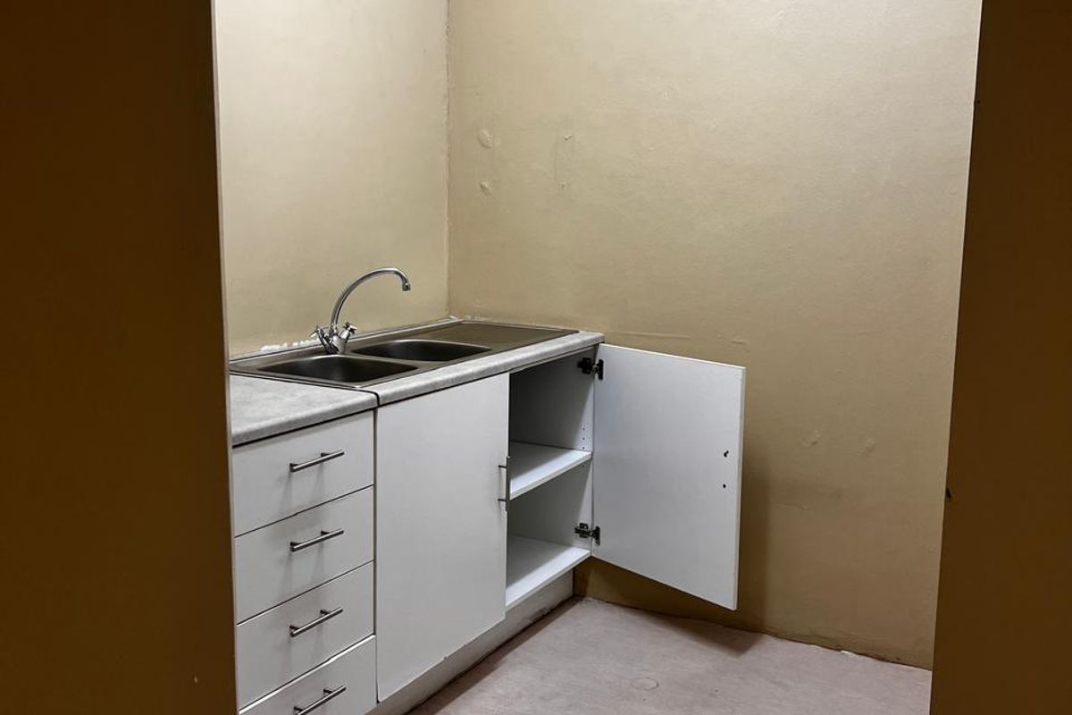 Retail Premises in Medical Orientated Centre on Umhlanga Rocks Drive! - Photo 4