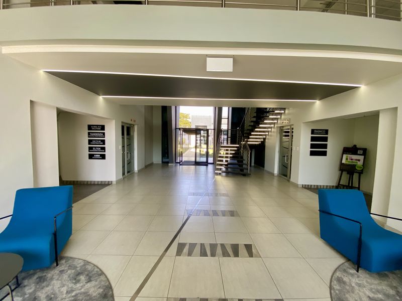 Modern Office Space with Backup Power & Water | Riverview Office Park, Midrand - Photo 2