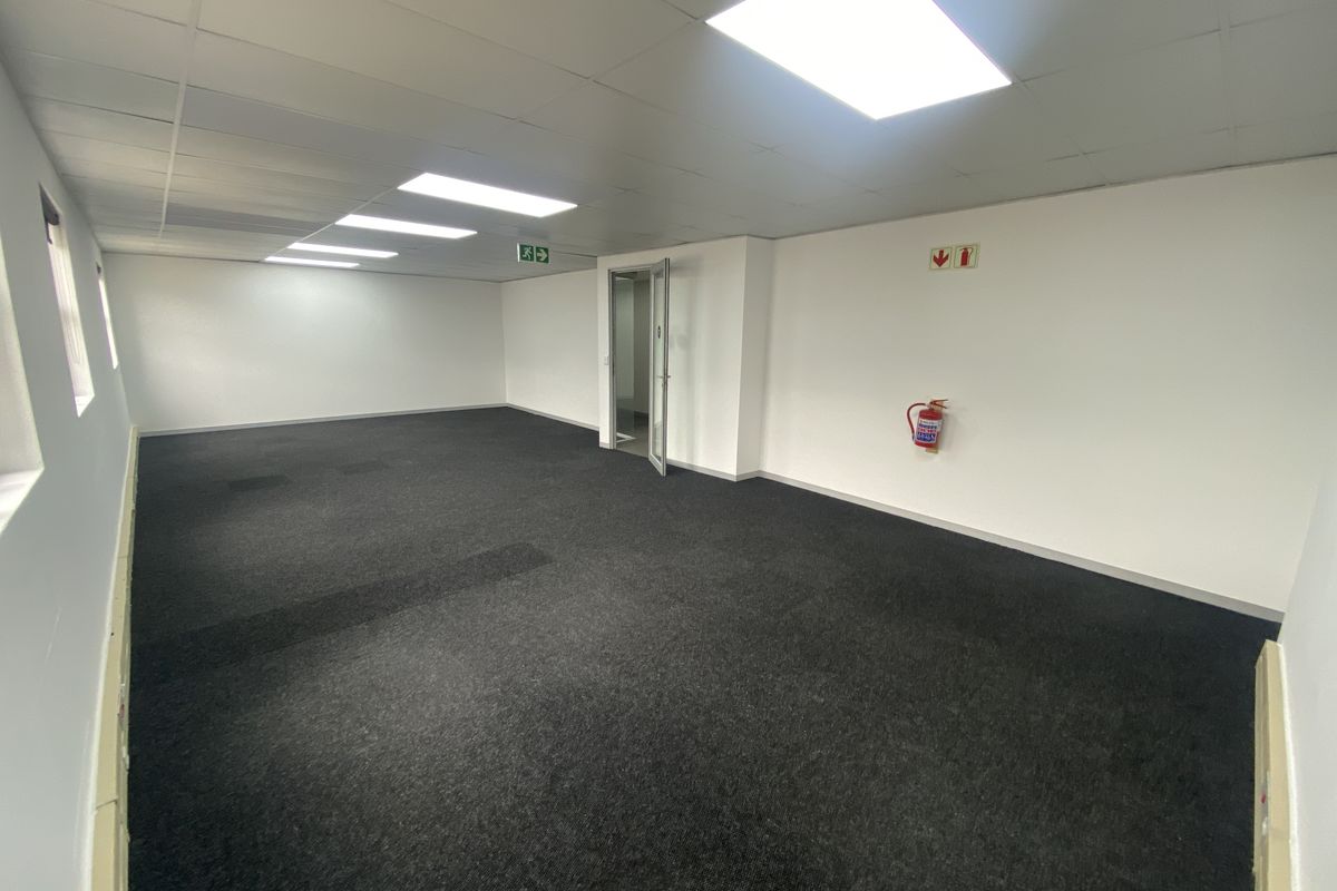 Modern Office Space with Backup Power & Water | Riverview Office Park, Midrand - Photo 4