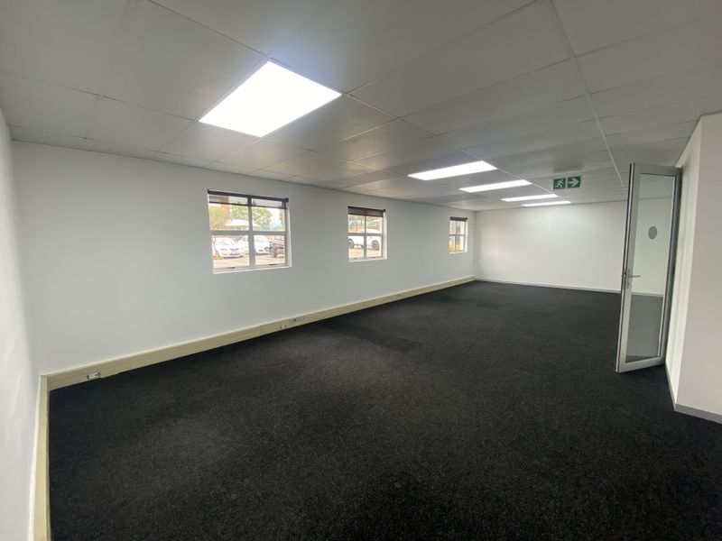 Modern Office Space with Backup Power & Water | Riverview Office Park, Midrand - Photo 5