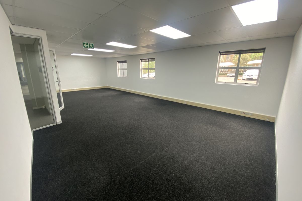 Modern Office Space with Backup Power & Water | Riverview Office Park, Midrand - Photo 3