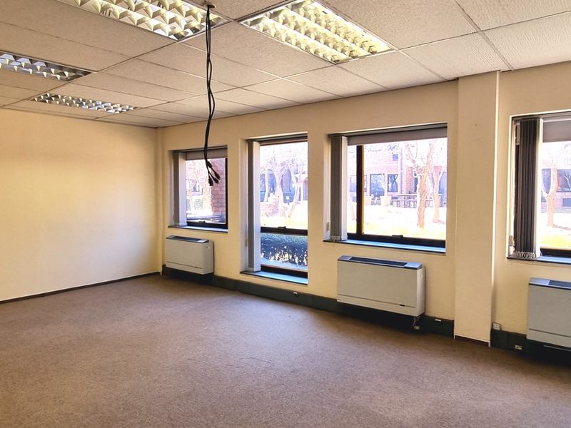 Office space in Western Woods - Photo 6
