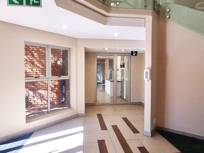 Office space in Western Woods - Photo 3