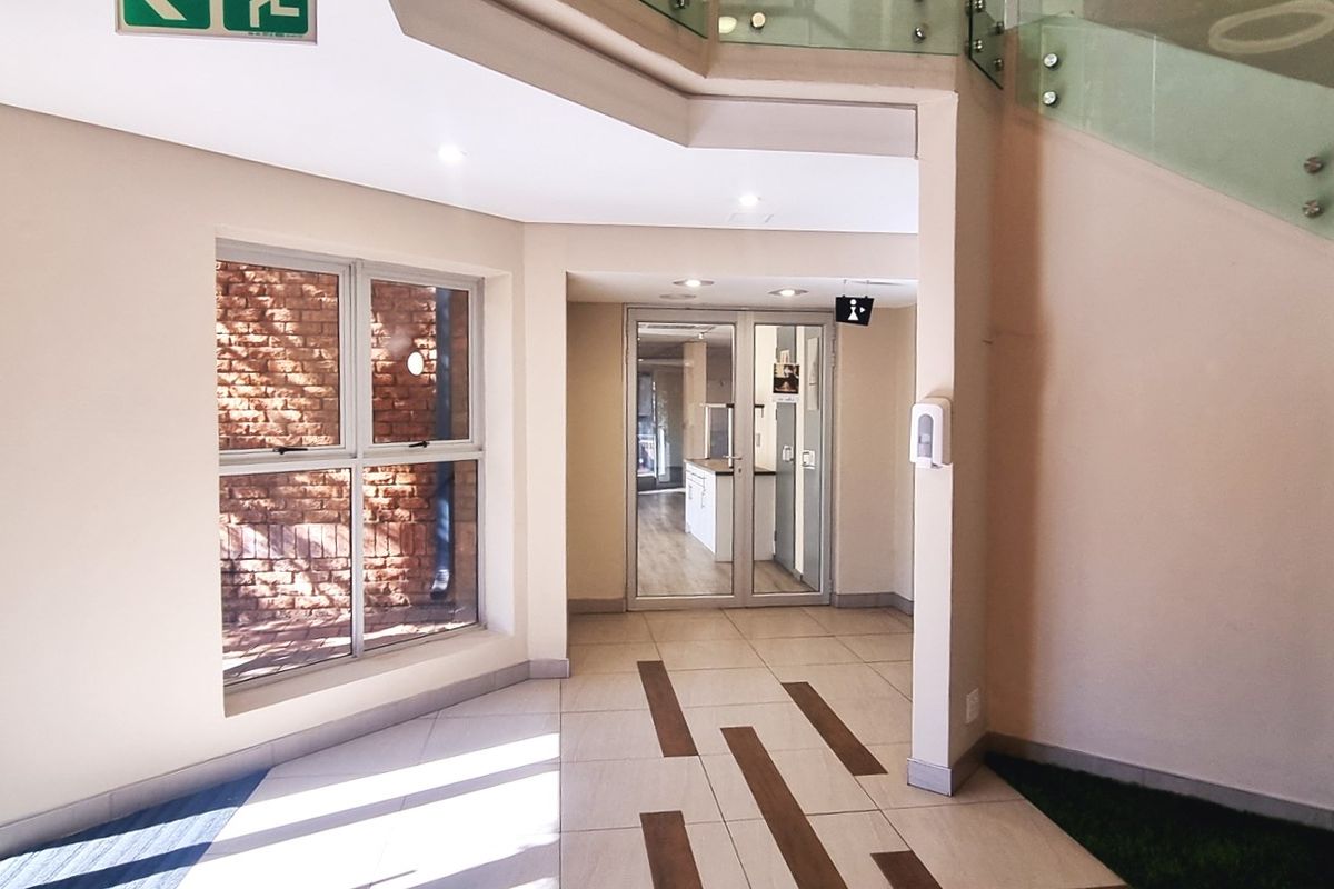 Office space in Western Woods - Photo 3