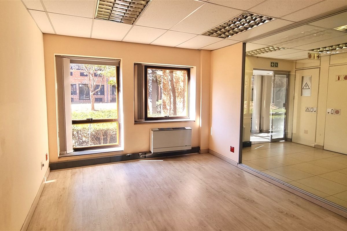 Office space in Western Woods - Photo 5