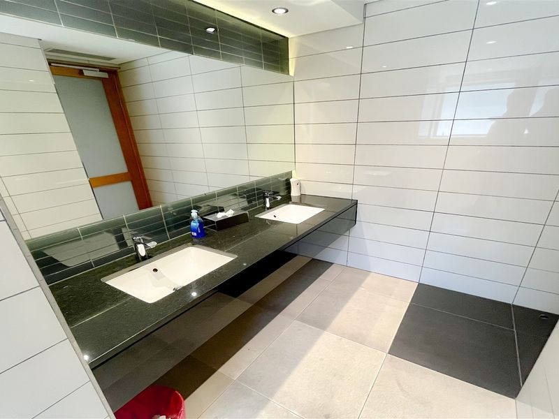 Office space to let in Waverley - Photo 10