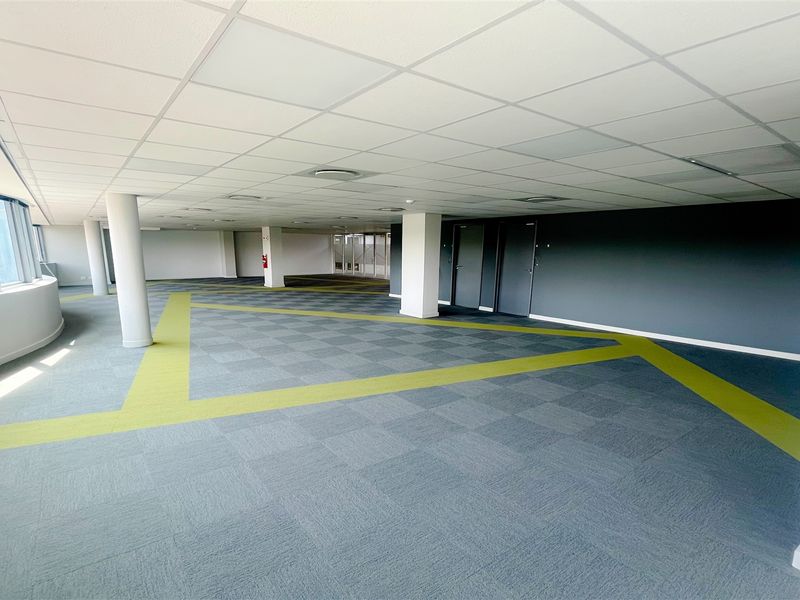 Office space to let in Waverley - Photo 6