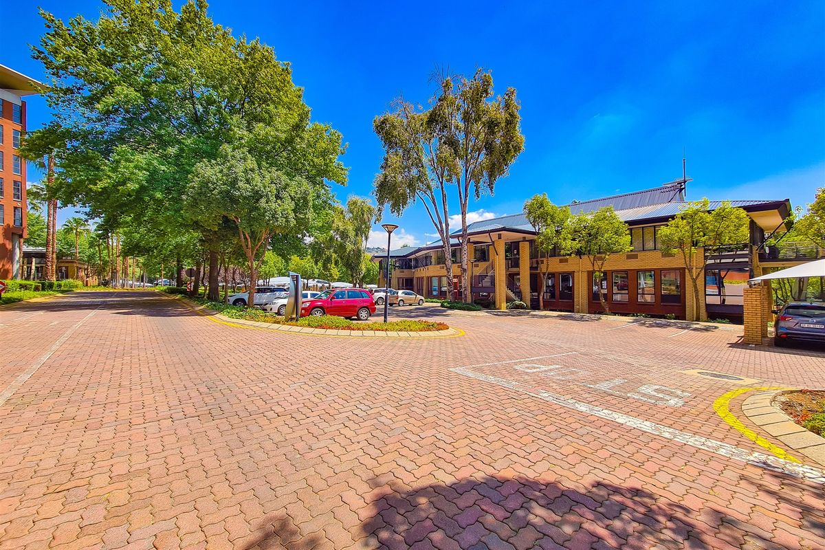 1218m2 Office to Let in Constantia Office Park - Photo 5