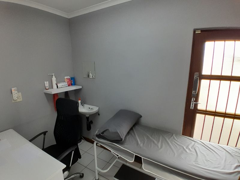 Premium Corner Location - Photo 7