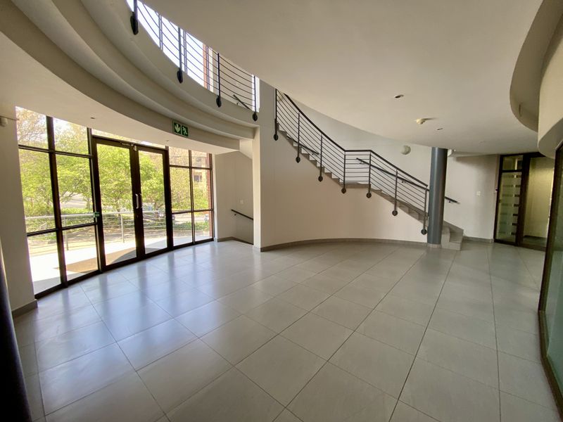 Standalone building, beautiful large offices and smaller warehouse for sale. - Photo 9