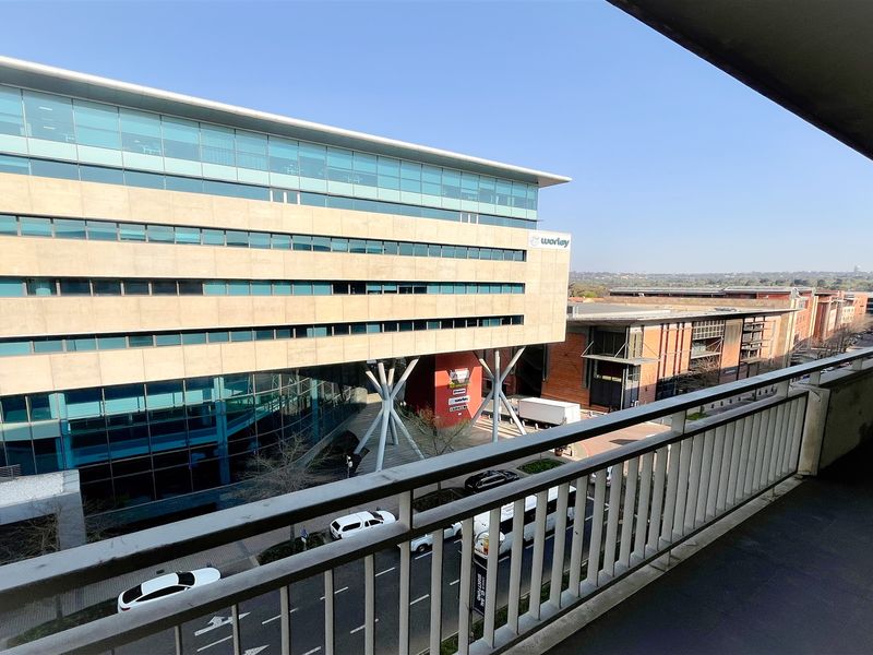 Office space for sale in Melrose Arch - Photo 8