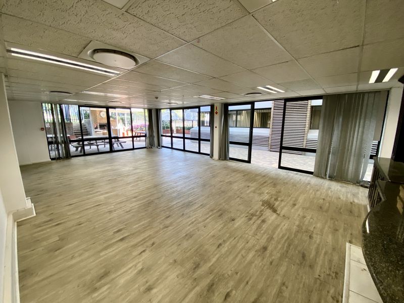 Fully Fitted Large, fantastic office space available at 162 Tonetti Street, Halfway House. - Photo 7
