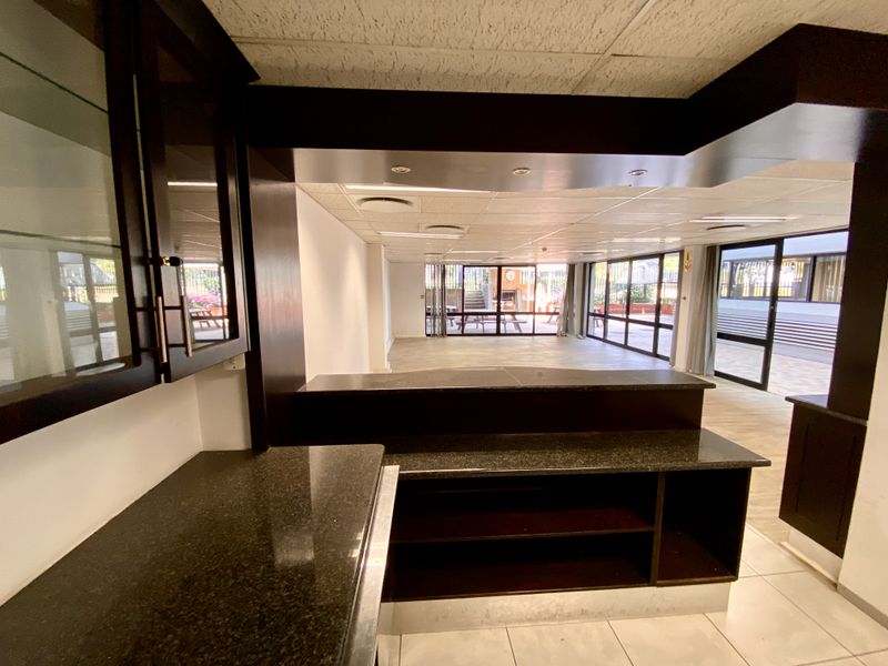 Fully Fitted Large, fantastic office space available at 162 Tonetti Street, Halfway House. - Photo 8