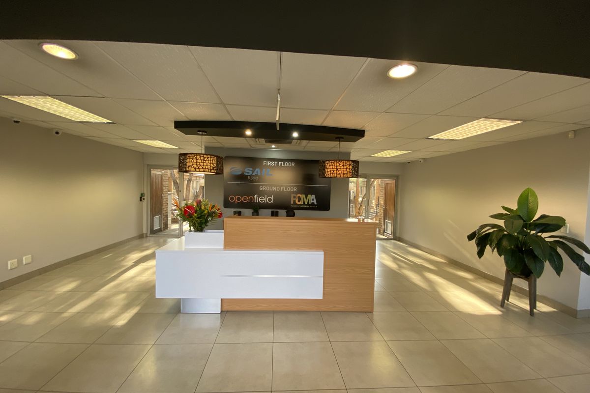 High-end fully fitted office available for lease in secure Riverview Business Park, Halfway House. - Photo 3