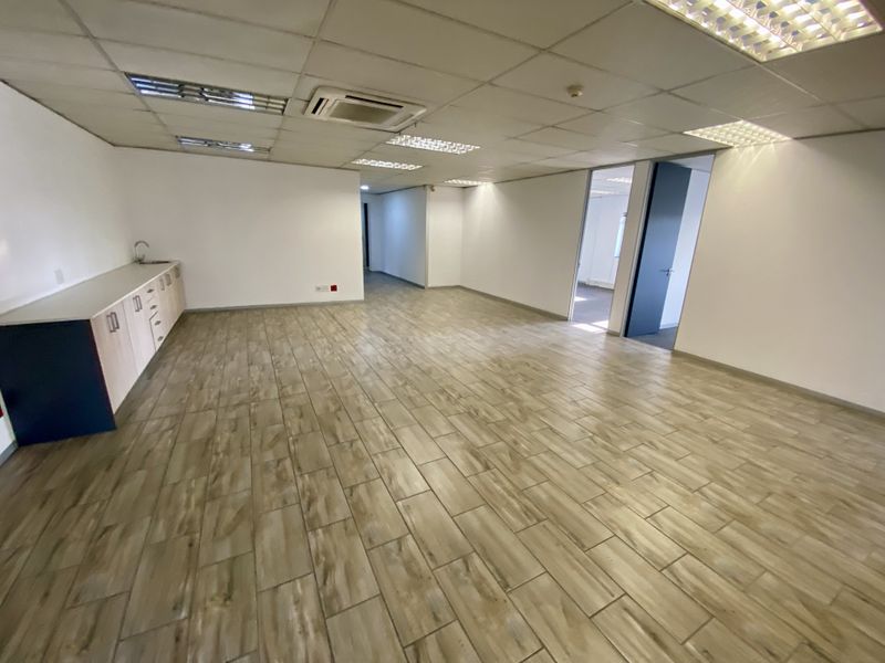 High-end fully fitted office available for lease in secure Riverview Business Park, Halfway House. - Photo 9