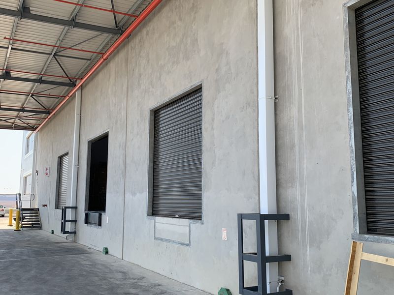 Warehouse to let in Longlake - Photo 4