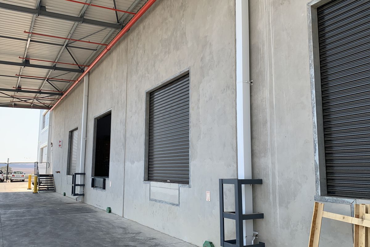 Warehouse to let in Longlake - Photo 4