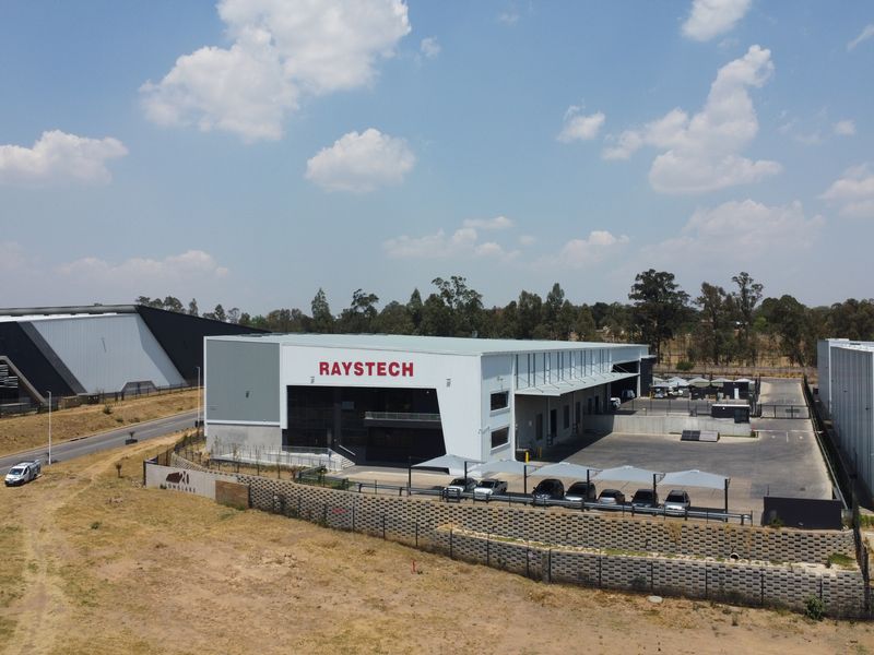 Warehouse to let in Longlake - Photo 6