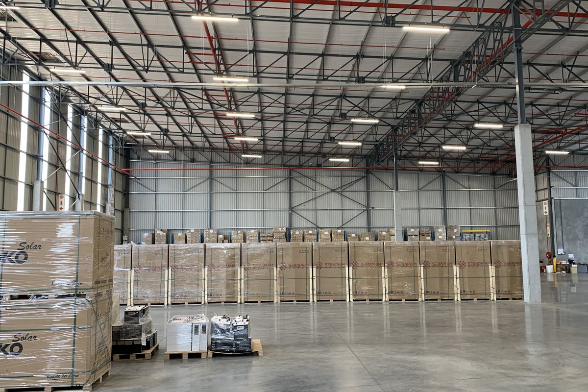 Warehouse to let in Longlake - Photo 2