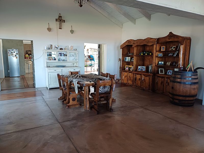 ALL YOU COULD EVER WANT - Photo 3