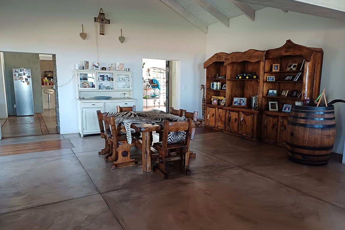 ALL YOU COULD EVER WANT - Photo 3