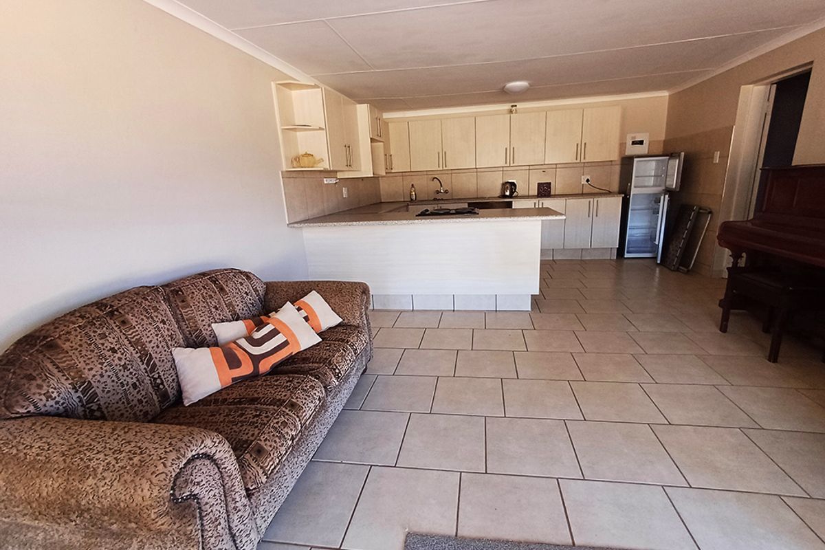 ALL YOU COULD EVER WANT - Photo 5