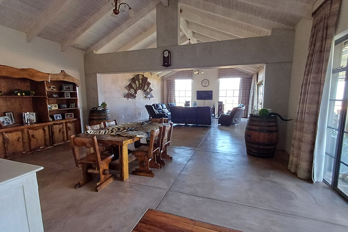 ALL YOU COULD EVER WANT - Photo 2