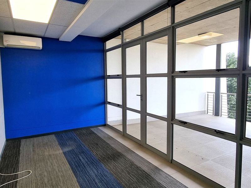 Stunning Office Space for Sale in Brian Street Lyme Park - Photo 4