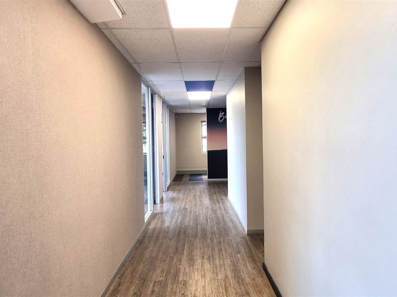 Stunning Office Space for Sale in Brian Street Lyme Park - Photo 5