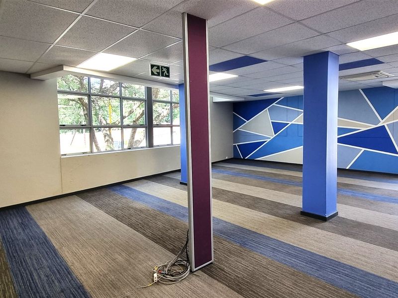 Stunning Office Space for Sale in Brian Street Lyme Park - Photo 8