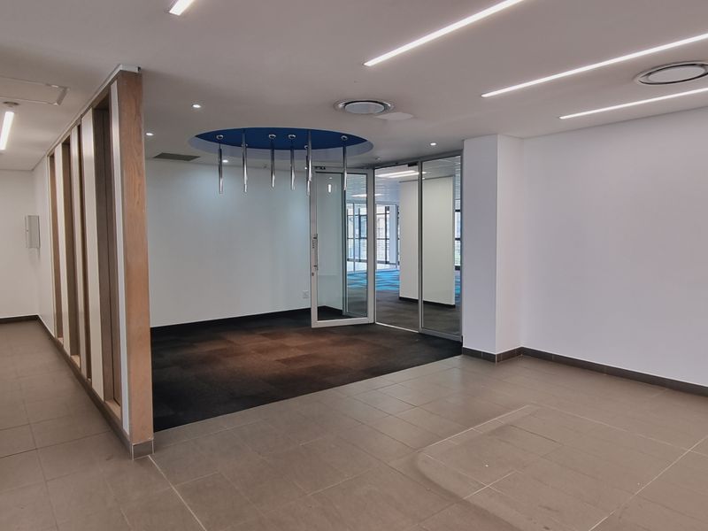 Office space to let in The Main Straight Office Park - Photo 3