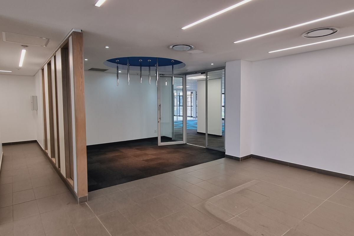 Office space to let in The Main Straight Office Park - Photo 3