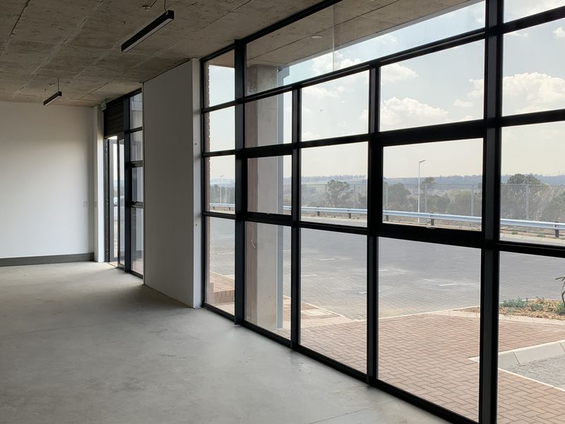 Warehouse to let in Longlake - Photo 8