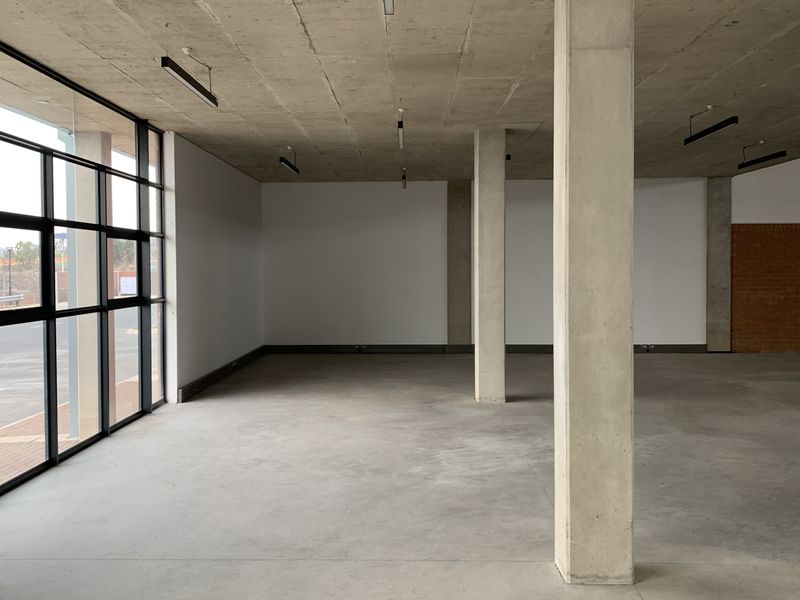 Warehouse to let in Longlake - Photo 4