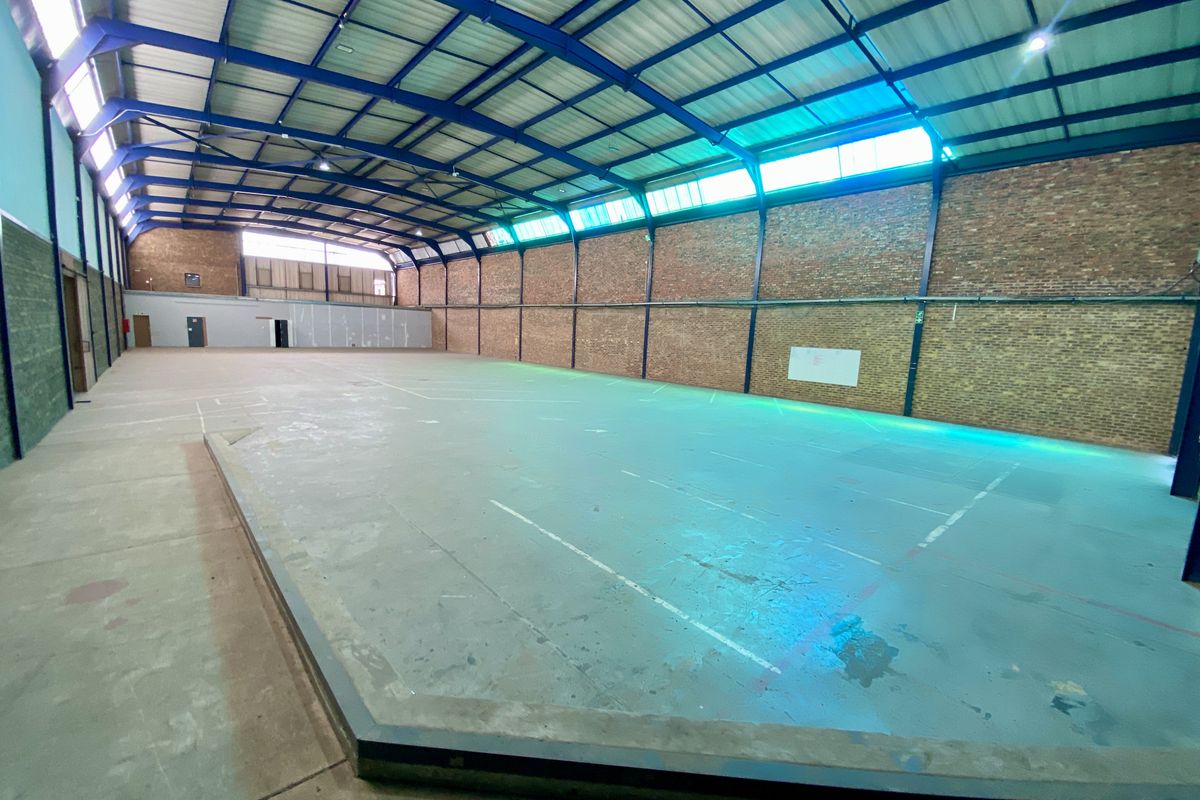 Highway facing warehouses for sale in Corporate Park South, Randjespark. - Photo 4