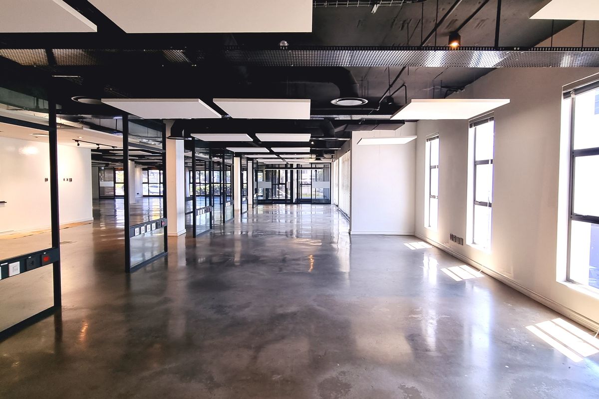 Office space to let in a Free-Standing building in Bryanston - Photo 3