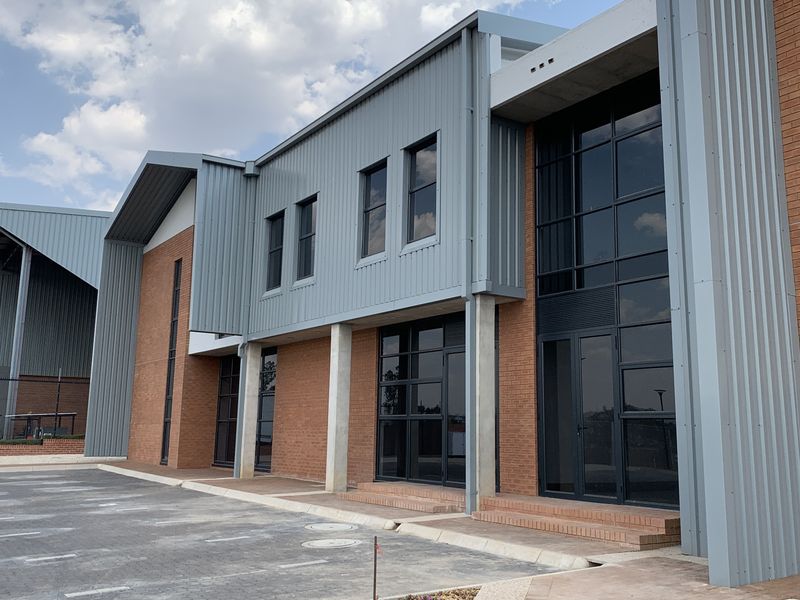 Warehouse to let in Longlake - Photo 6