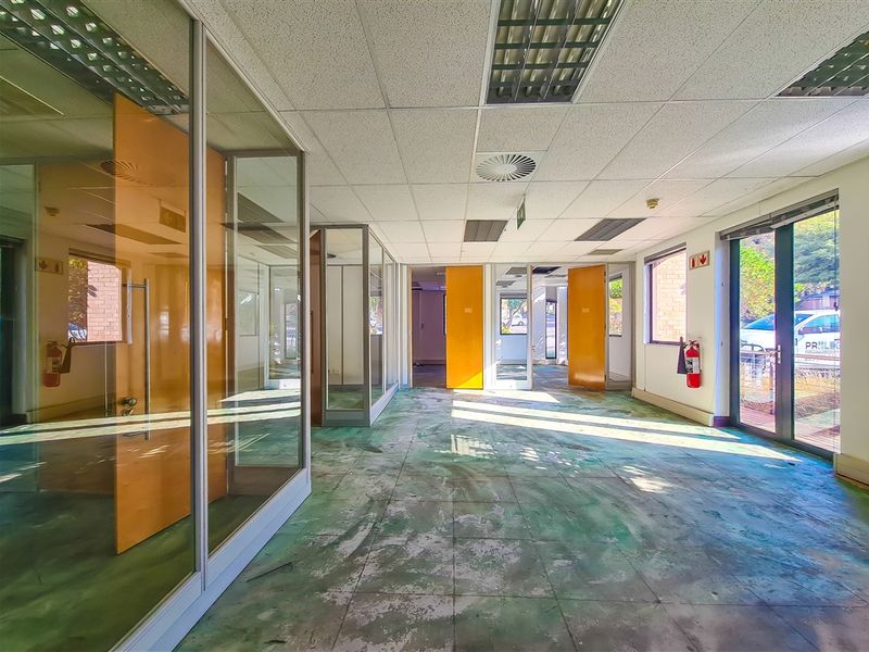567m2 Groud Floor Office to Let in Quadrum Office Park - Photo 2