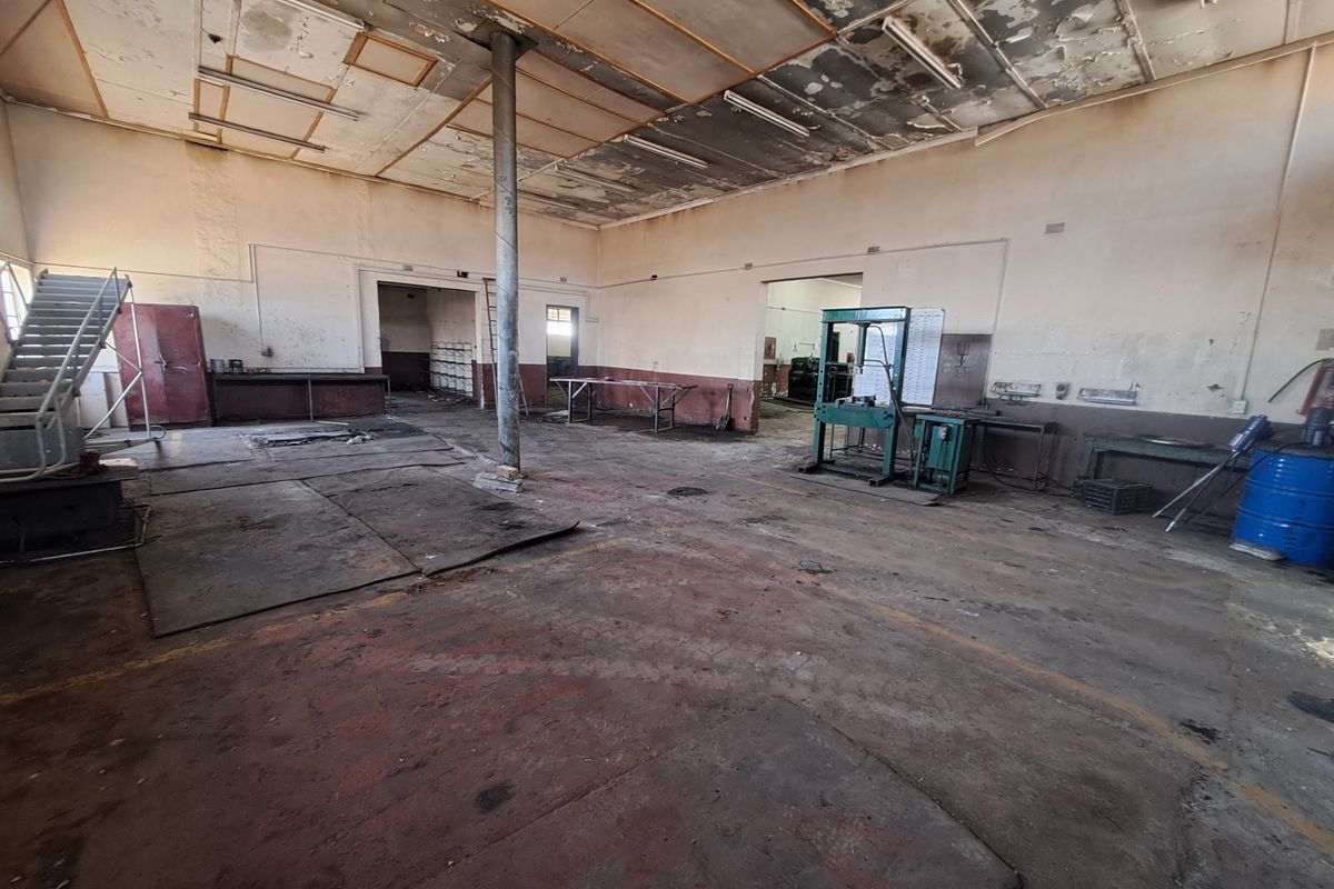 Prime Commercial property with 3 factories and more for Sale: Ideal Investment Opportunity - Photo 2