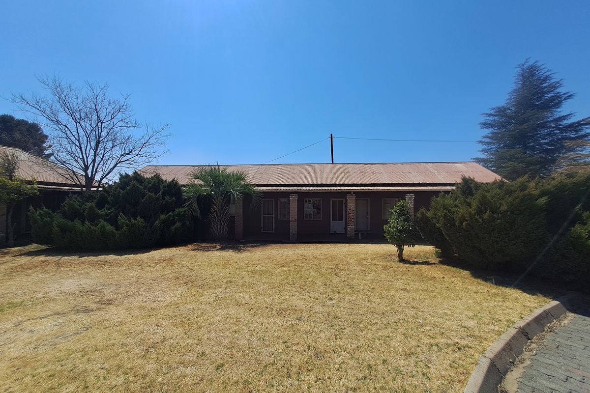 Prime Commercial property with 3 factories and more for Sale: Ideal Investment Opportunity - Photo 3