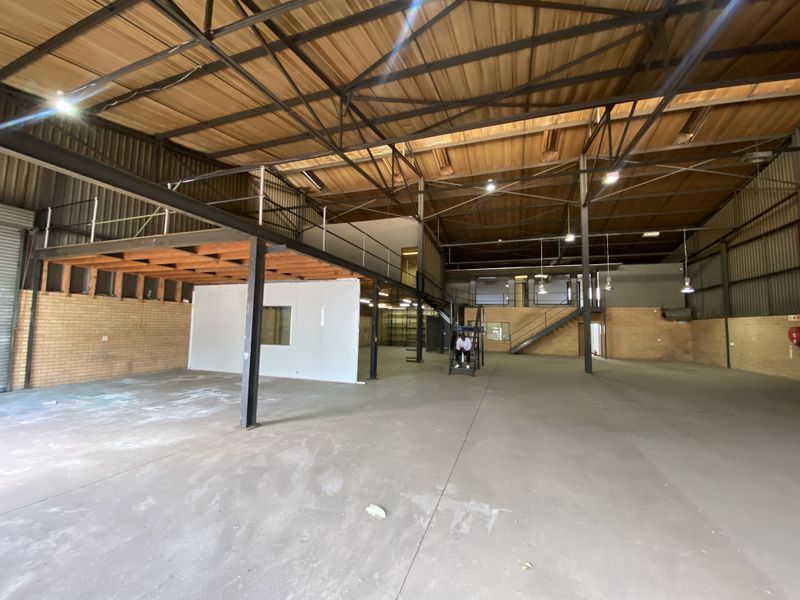 Secure Pan-handle boutique midi Warehouse Park, in Centurion. - Photo 7