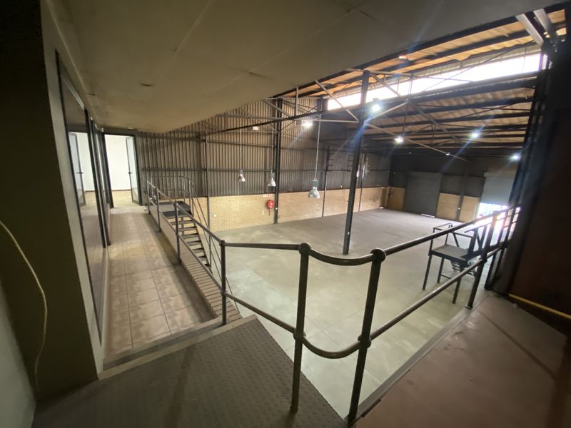 Secure Pan-handle boutique midi Warehouse Park, in Centurion. - Photo 8