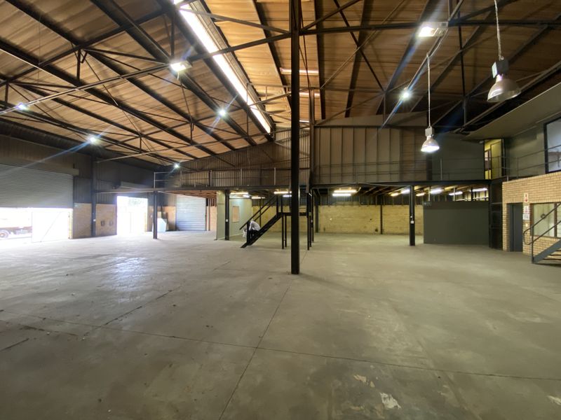 Secure Pan-handle boutique midi Warehouse Park, in Centurion. - Photo 6