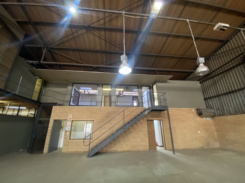 Secure Pan-handle boutique midi Warehouse Park, in Centurion. - Photo 4