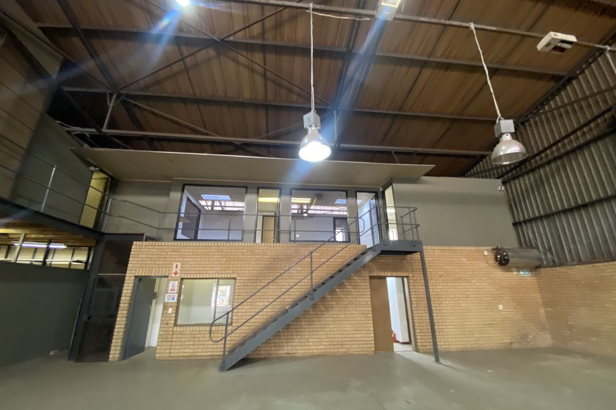 Secure Pan-handle boutique midi Warehouse Park, in Centurion. - Photo 4