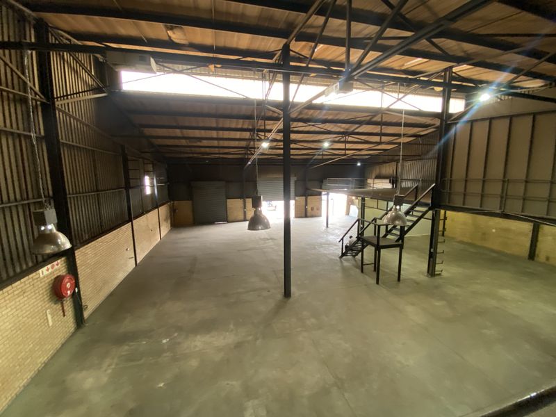 Secure Pan-handle boutique midi Warehouse Park, in Centurion. - Photo 5